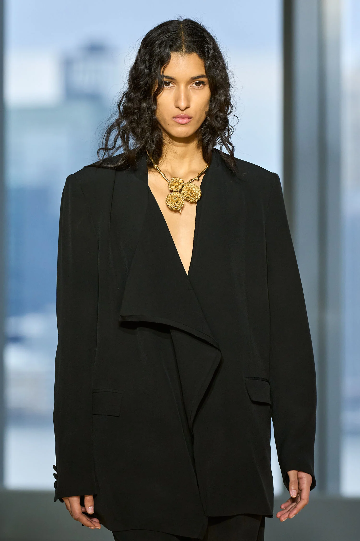 Elea Draped Front Blazer- Noir - Image 7